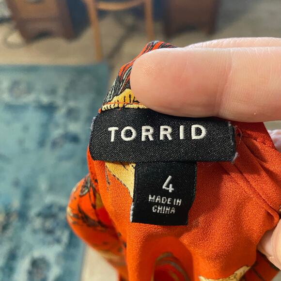 Torrid Size 4X Orange Floral High Neck Handkerchief Hem Tank Top plus size - Picture 6 of 6